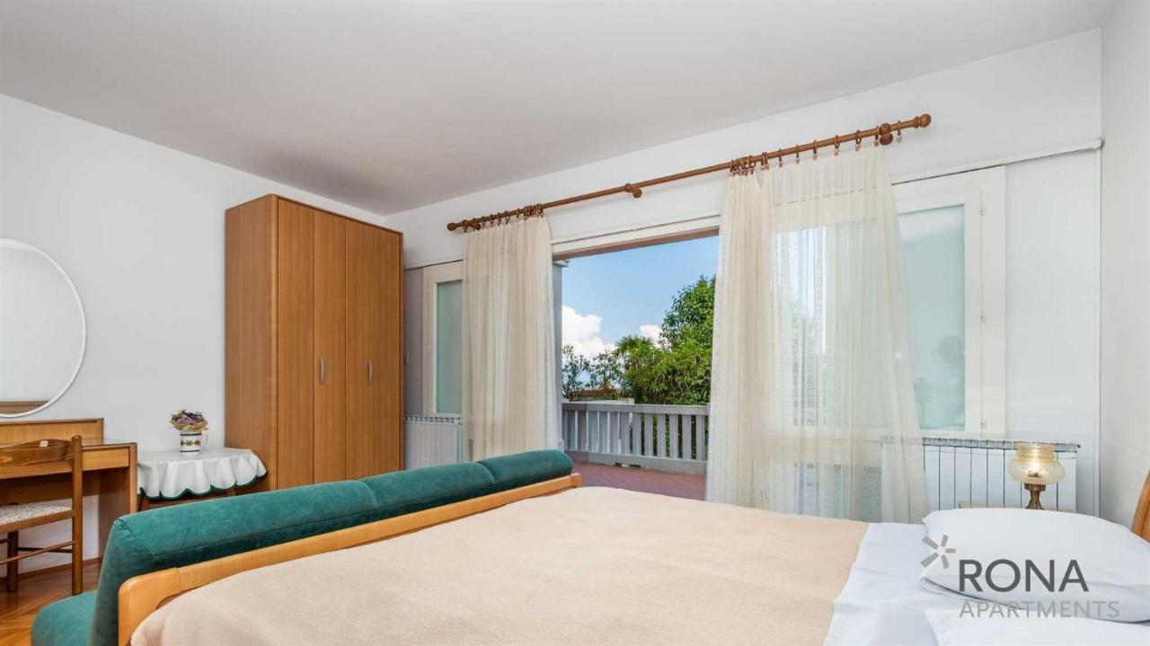 Rona Apartments Ani Ičići Exteriör bild