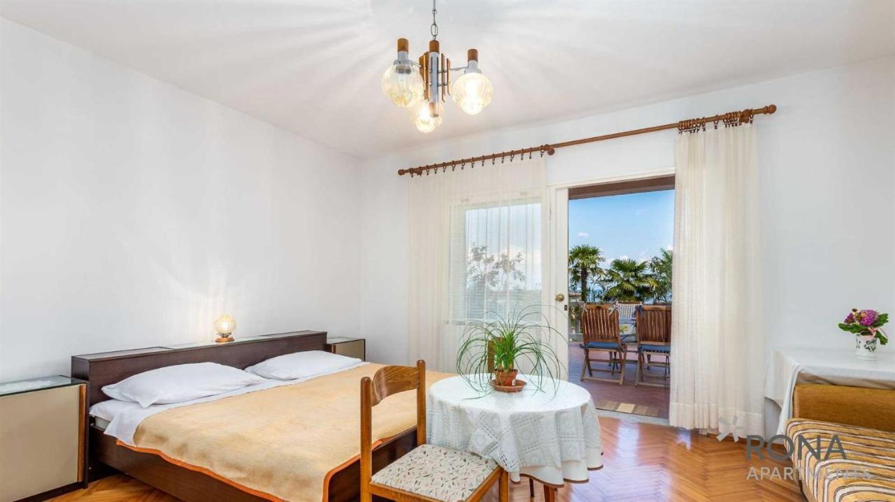 Rona Apartments Ani Ičići Exteriör bild