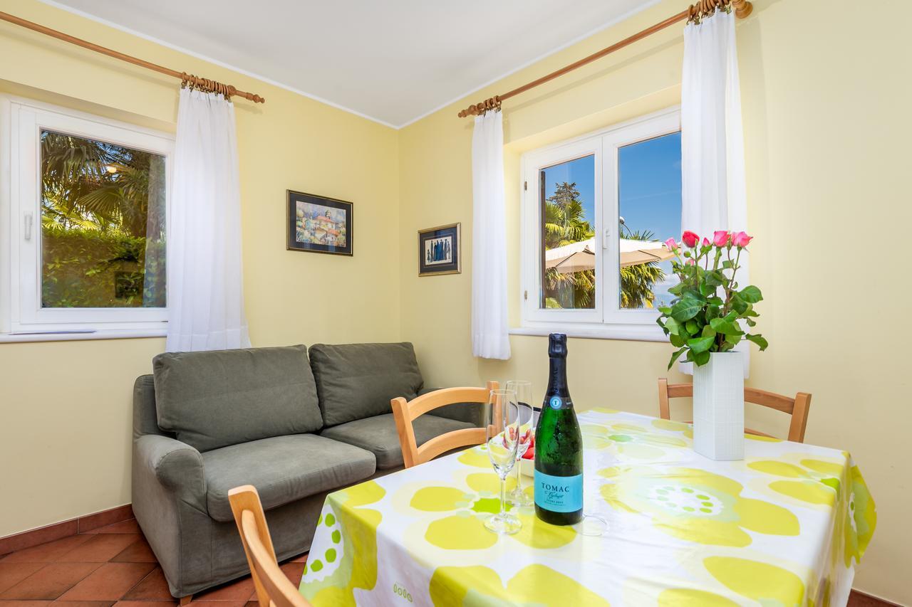 Rona Apartments Ani Ičići Exteriör bild