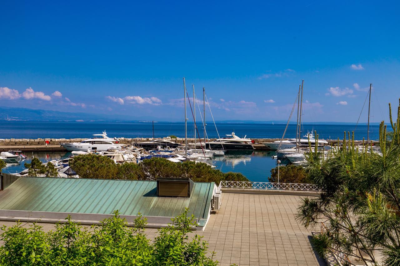 Rona Apartments Ani Ičići Exteriör bild