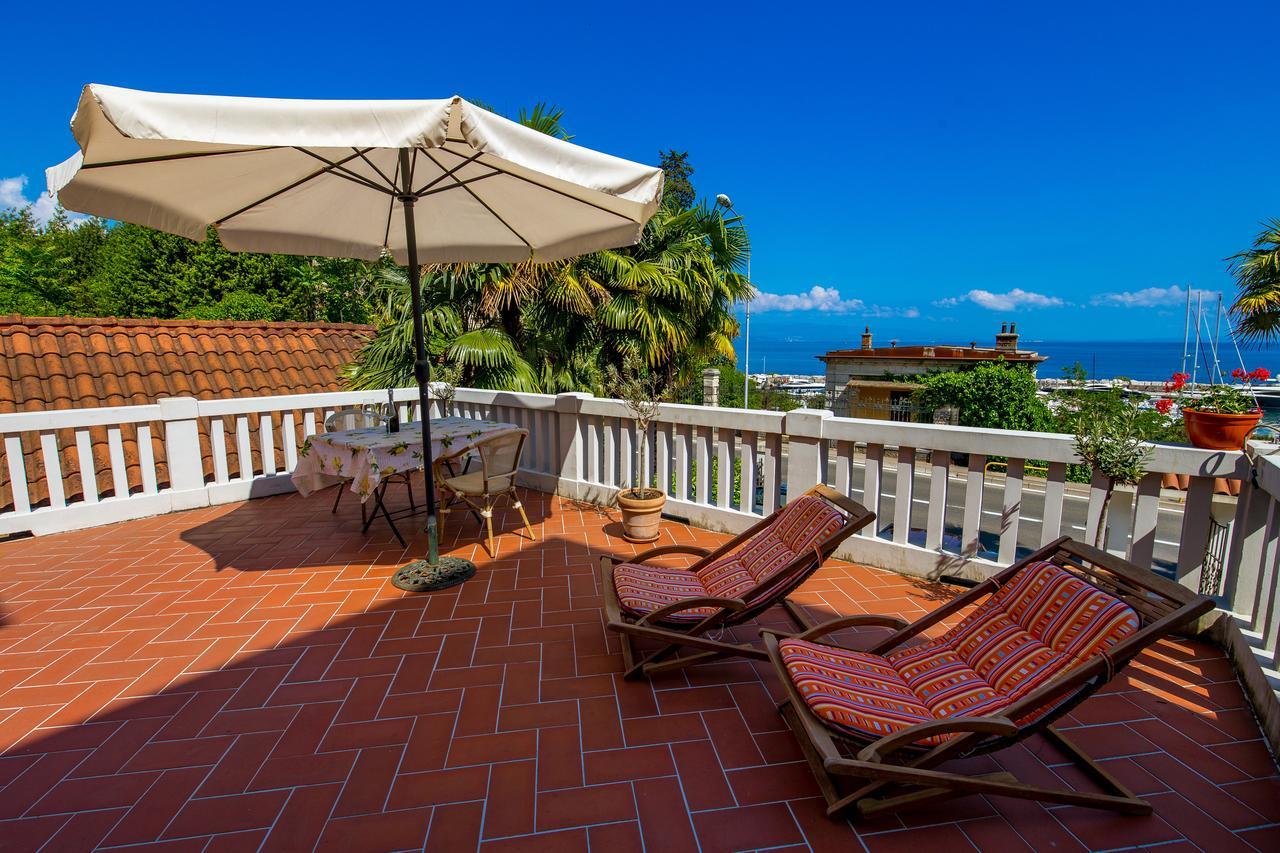 Rona Apartments Ani Ičići Exteriör bild