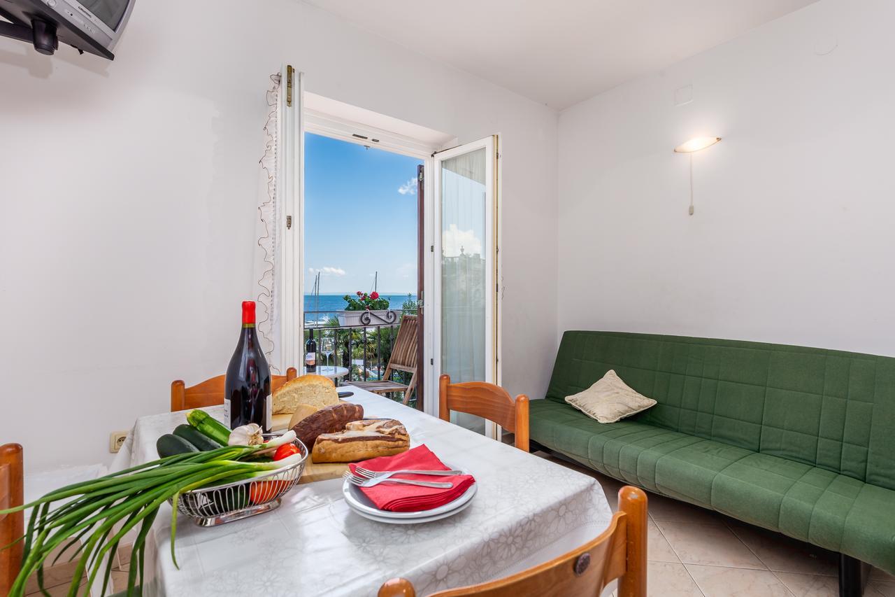 Rona Apartments Ani Ičići Exteriör bild